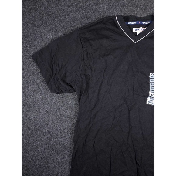 Badge Shirt Mens Small S Stretch Black Regular Short Sleeve V Neck Y2K NWT - Picture 4 of 11